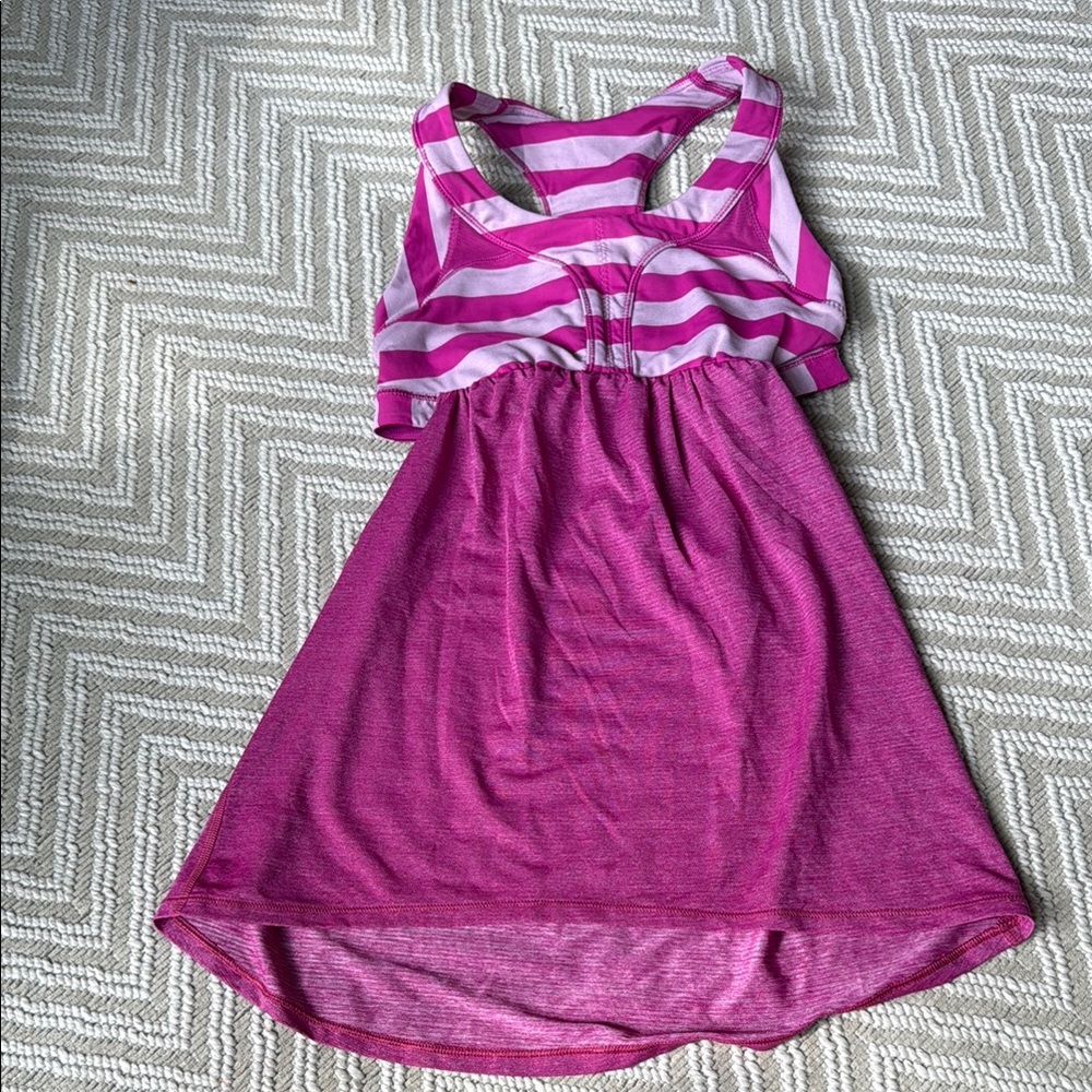 Lululemon size 4 top